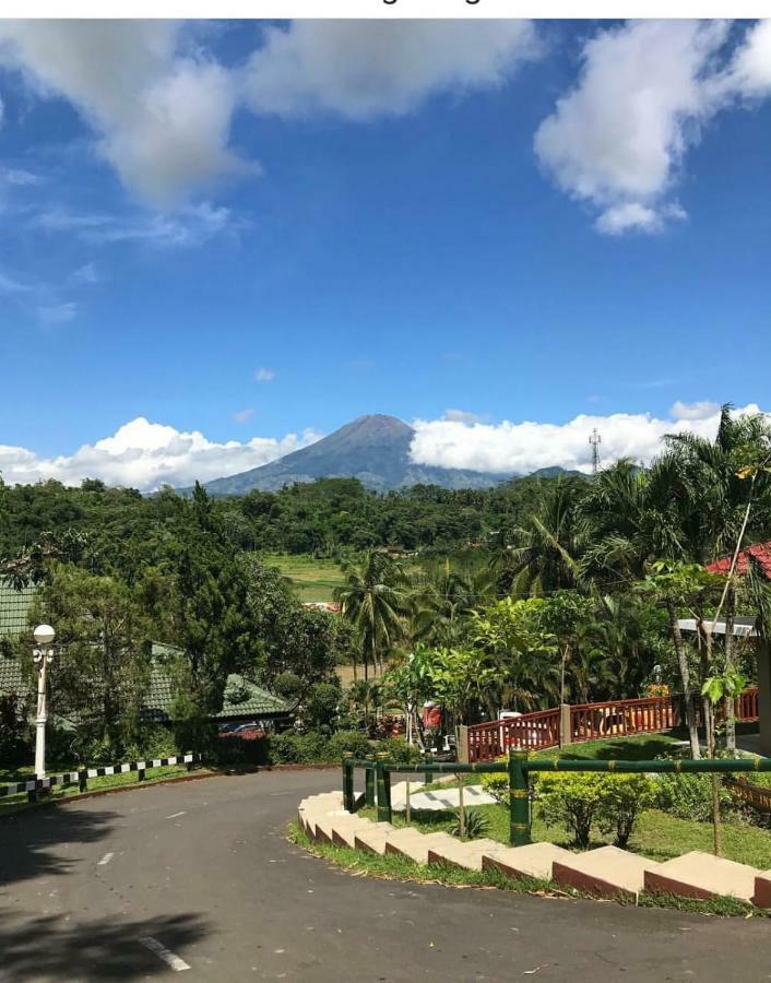 Puri Asri Hotel & Resort Magelang Eksteriør bilde